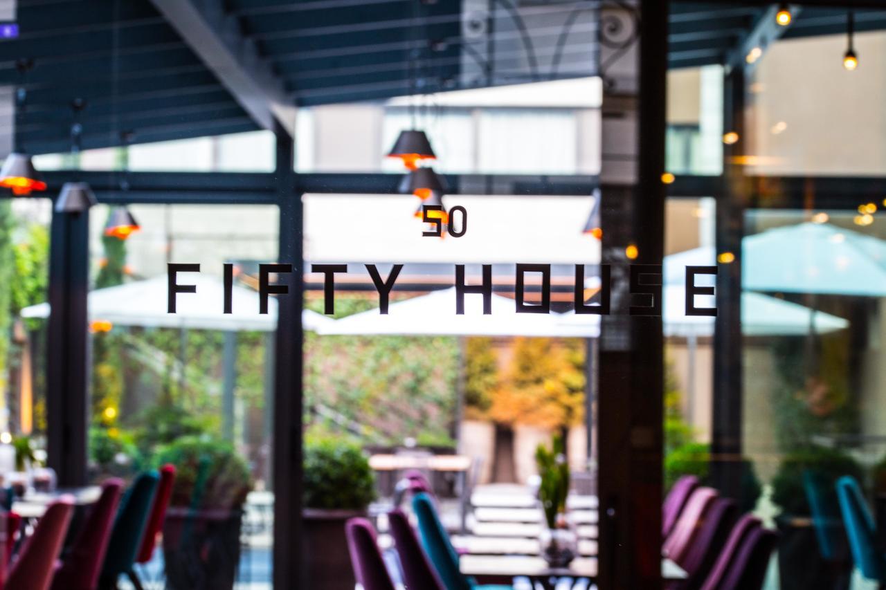 Hotel Fifty House Cellini Milán Exterior foto 50 House